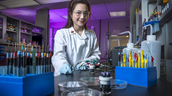 Rebecca Lai in her lab.